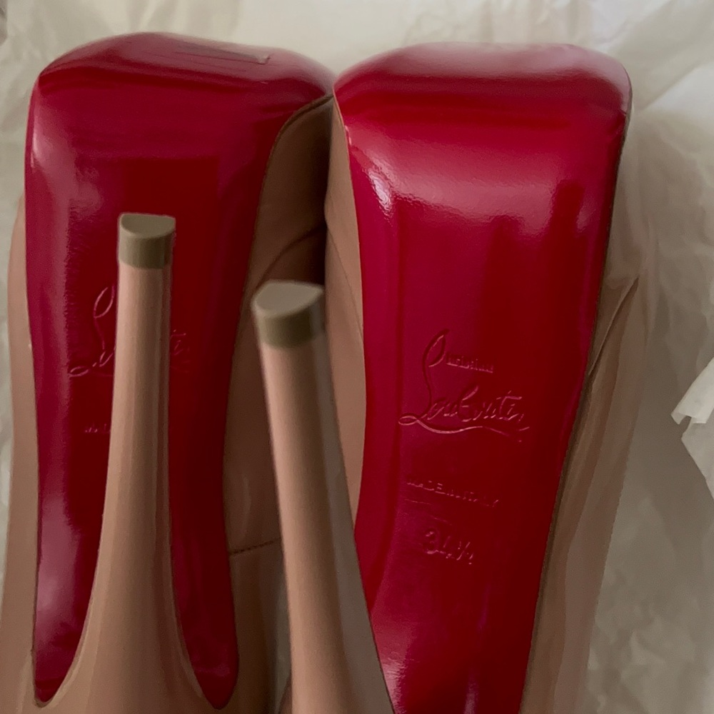 Red Bottom Heels - Picture 3 of 8